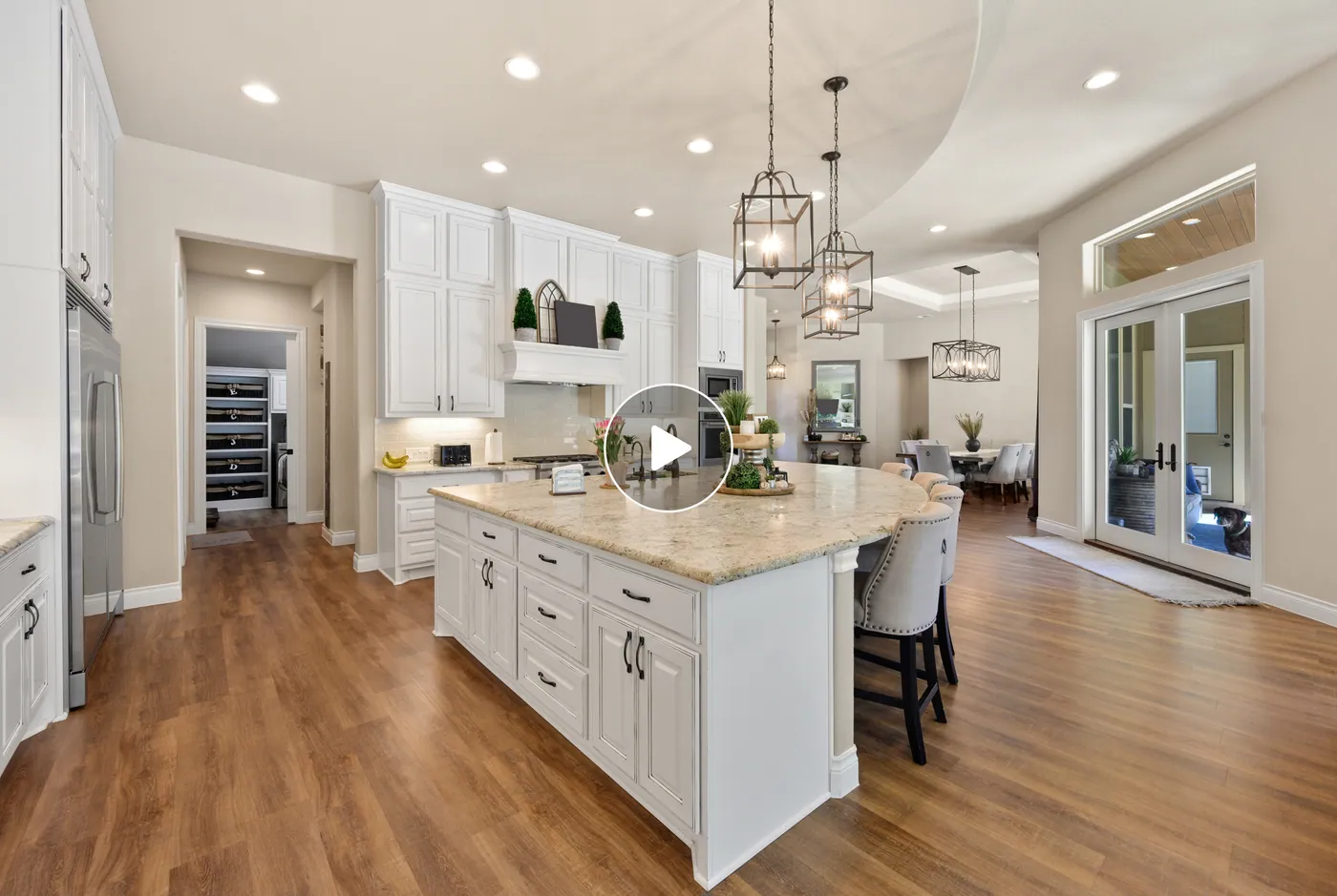 Standard property video preview showing a furnished kitchen and dining area